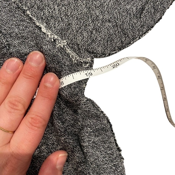 THE FIFTH marled grey sweater t-shirt with front pocket - size xs - Picture 6 of 7